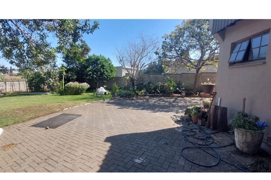 To Let 3 Bedroom Property for Rent in Gonubie North Eastern Cape